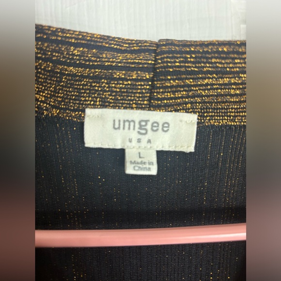 Beautiful black with gold shimmer maxi dress🖤💛 - Picture 2 of 2